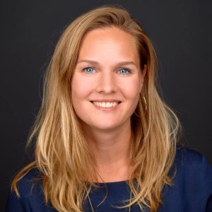 Foto van Nina James